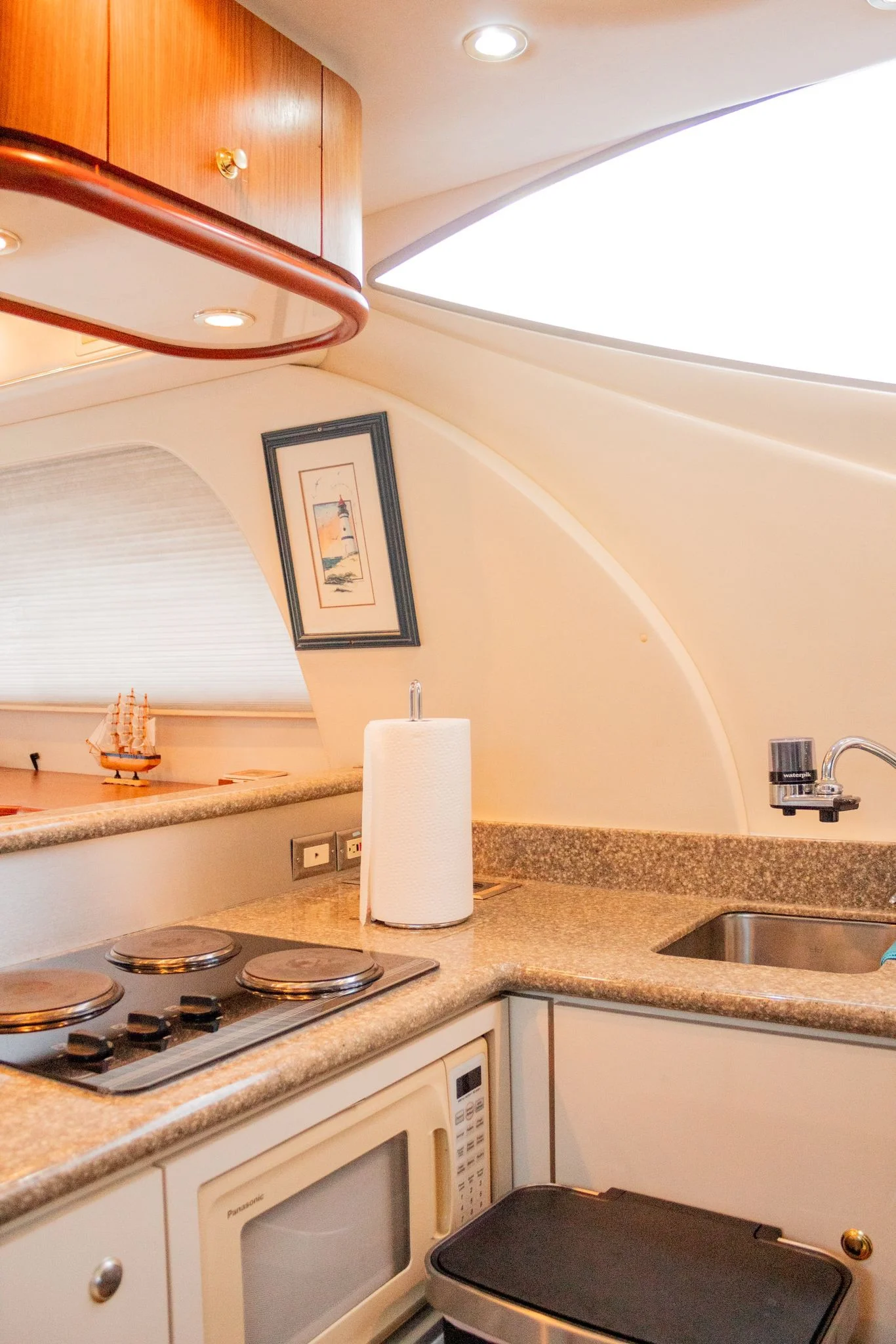 55ft Maxum side profile